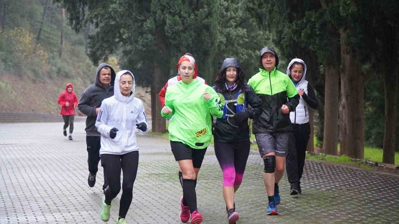 Balıkesir'de 'Her Adım Bir İz - Değirmen Boğazı Halk Koşusu' gerçekleştirildi