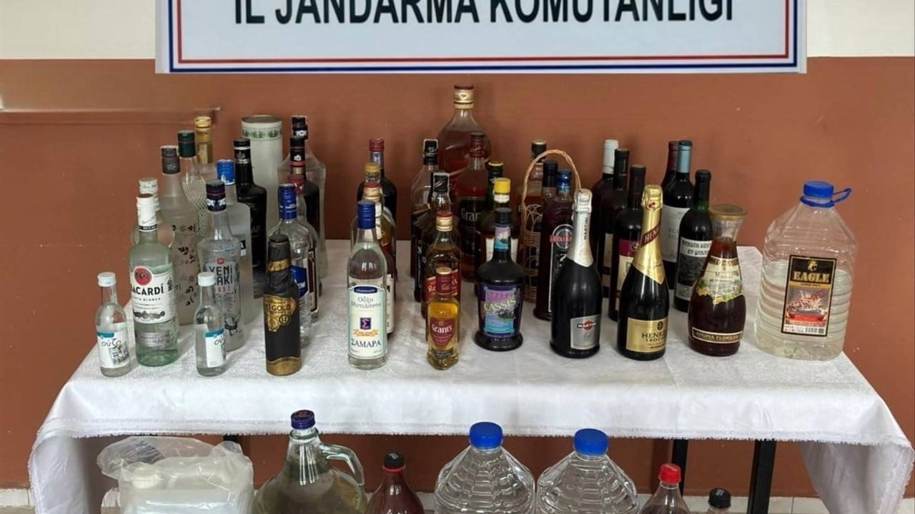 Balıkesir'de kaçakçılık operasyonu: 17 şüpheli yakalandı