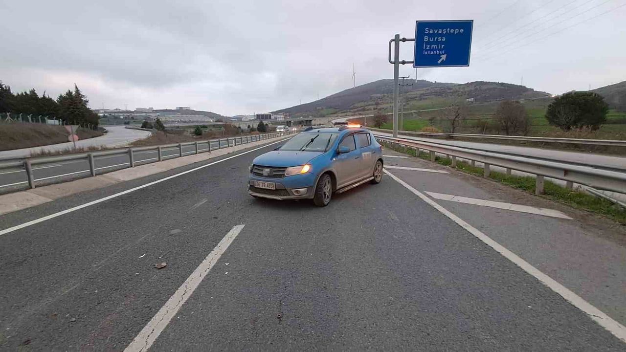 Balıkesir Edremit çevre yolunda çift yönlü kaza: 5 yaralı