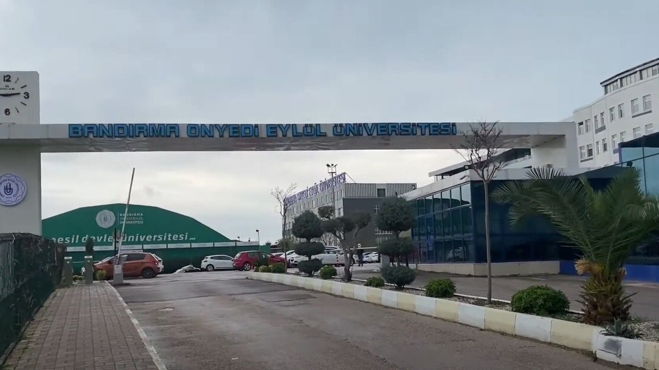 Bandırma Onyedi Eylül Üniversitesi'nde sabah çorbası dağıtımı durduruldu