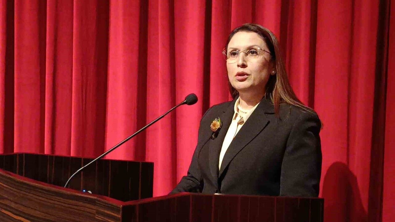 Bartın'da 3 Aralık Engelliler Günü'nde özel bireyler sahne aldı