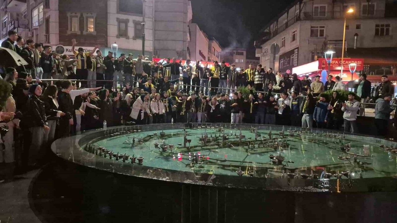 Bartın'da derbi öncesi taraftar hareketliliği ve meşale paniği