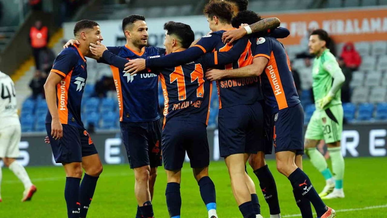 Başakşehir 5-1'le ikinci kez üst üste kazandı
