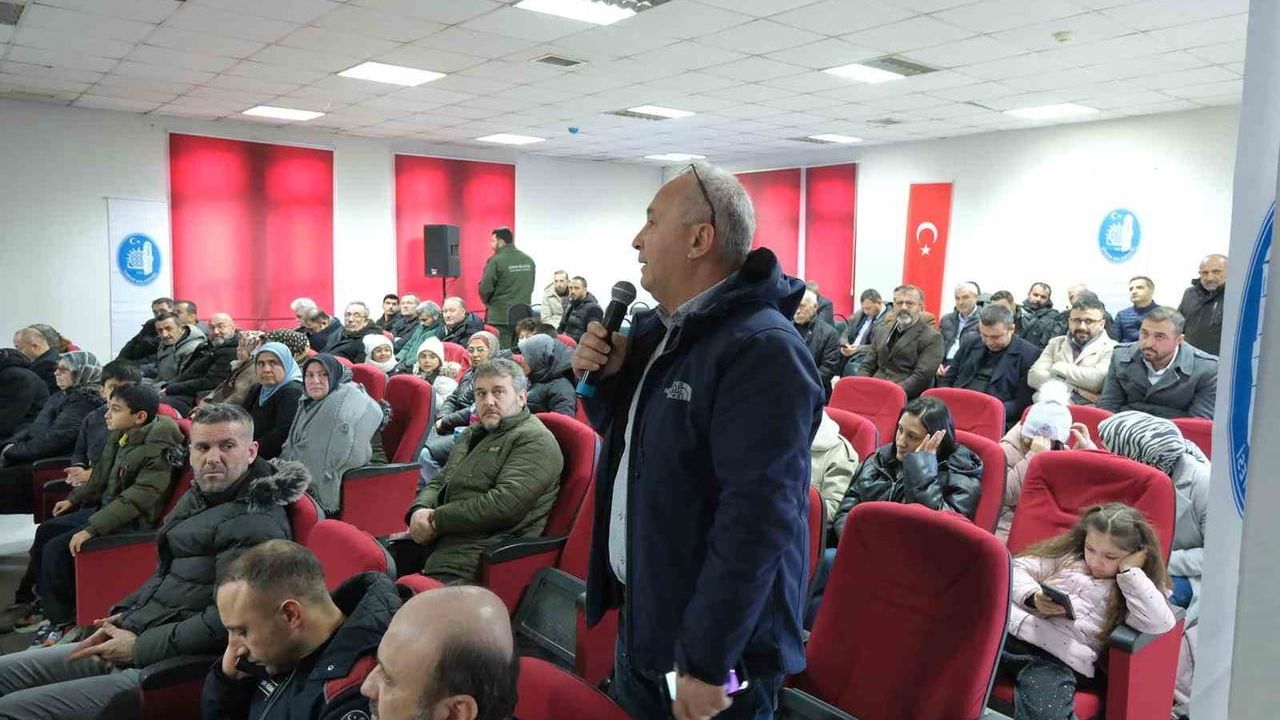 Başkan Aşgın Çöplü Mahallesi’nde Mahalle Toplantısında Vatandaşlarla Buluştu