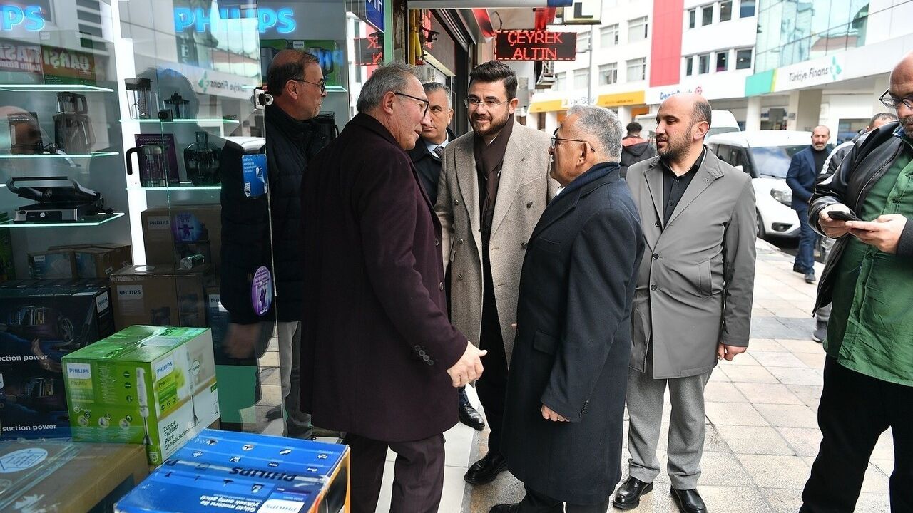 Başkan Büyükkılıç Camikebir'de Gönül Belediyeciliği Ziyareti