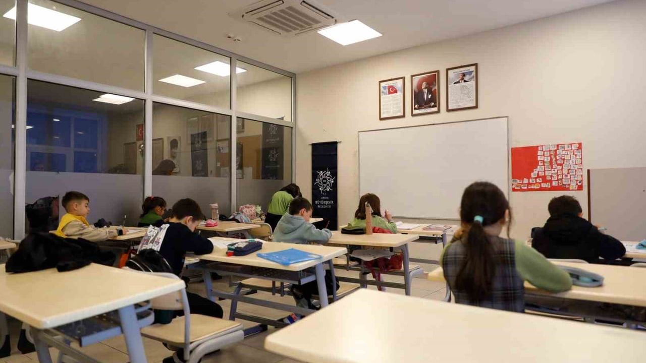 Başkan Çerçioğlu’ndan eğitime tam destek