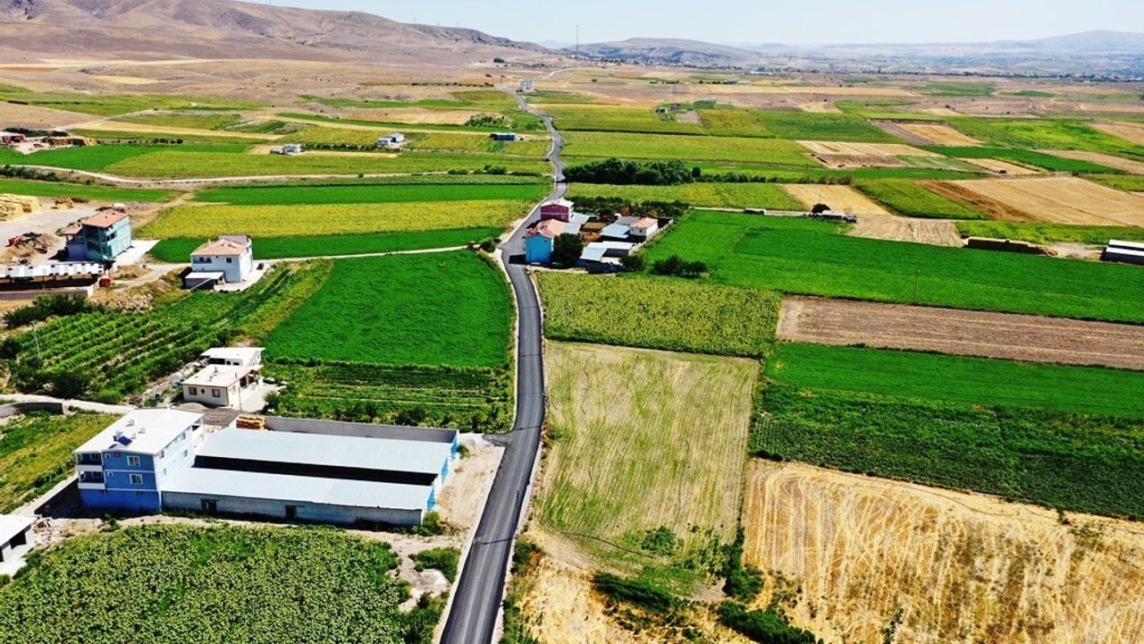 Başkan Çolakbayrakdar: Köy Kimliğini Koruyan, Kırsalı Canlandıran Projeler