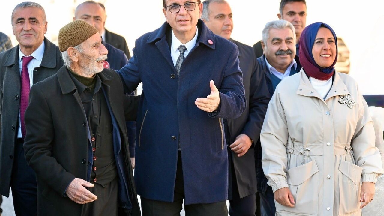 Başkan Geçit: İkizce TOKİ Konutlarında temizlik ve çevre düzeni çalışmaları