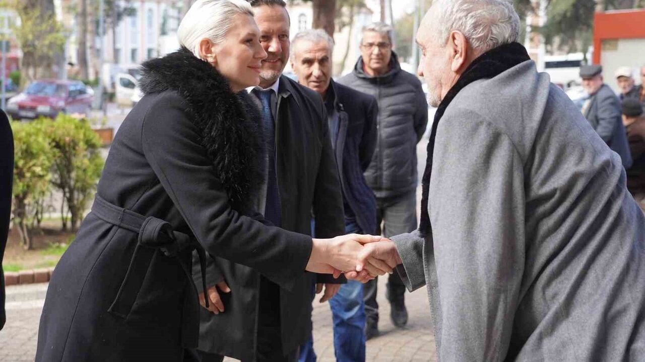 Başkan Subaşı'na İlçe Ziyaretlerinde Yoğun İlgi