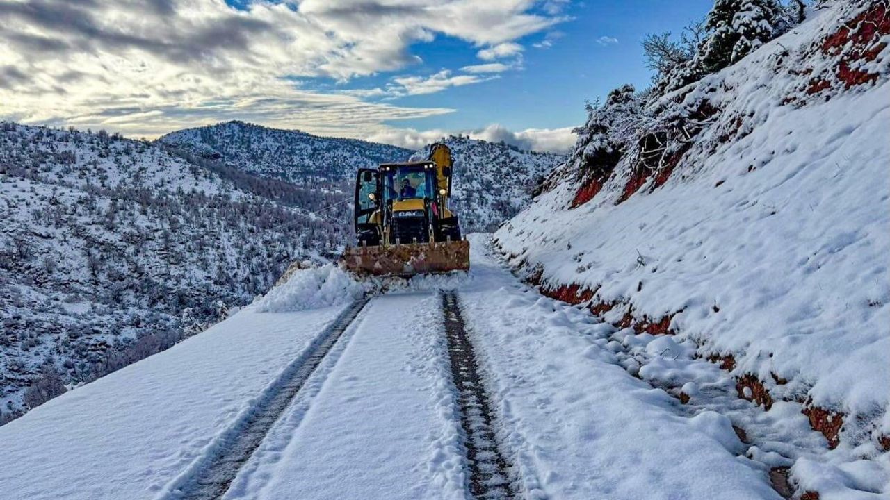 Batman’da kar ve buzlanma ulaşımı aksattı, eğitime 31 Aralık’ta ara