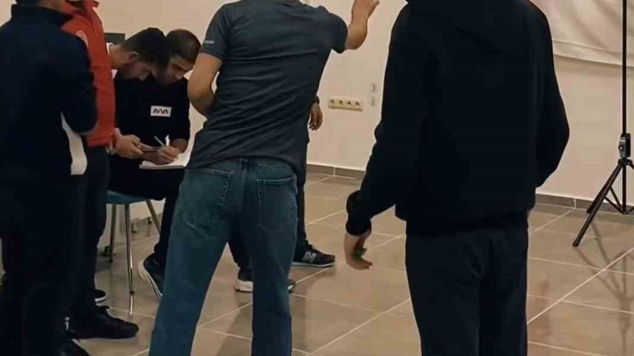 Bayburt KYK öğrencileri dart turnuvasında buluştu