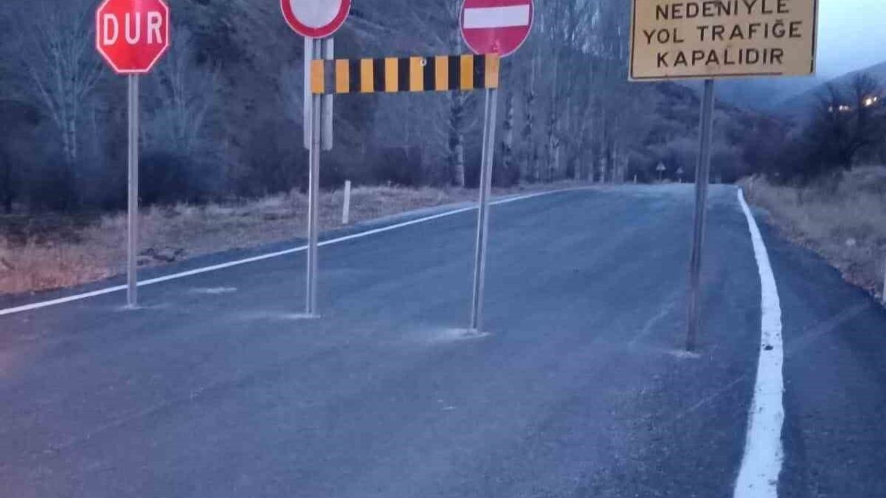 Bayburt’ta bazı köy yolları ve geçitler yoğun kar nedeniyle ulaşıma kapatıldı