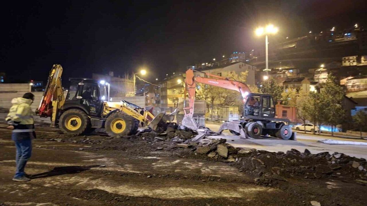 Bayburt'ta Kışla Çeşmesi Rampasında Asfalt Yenileme