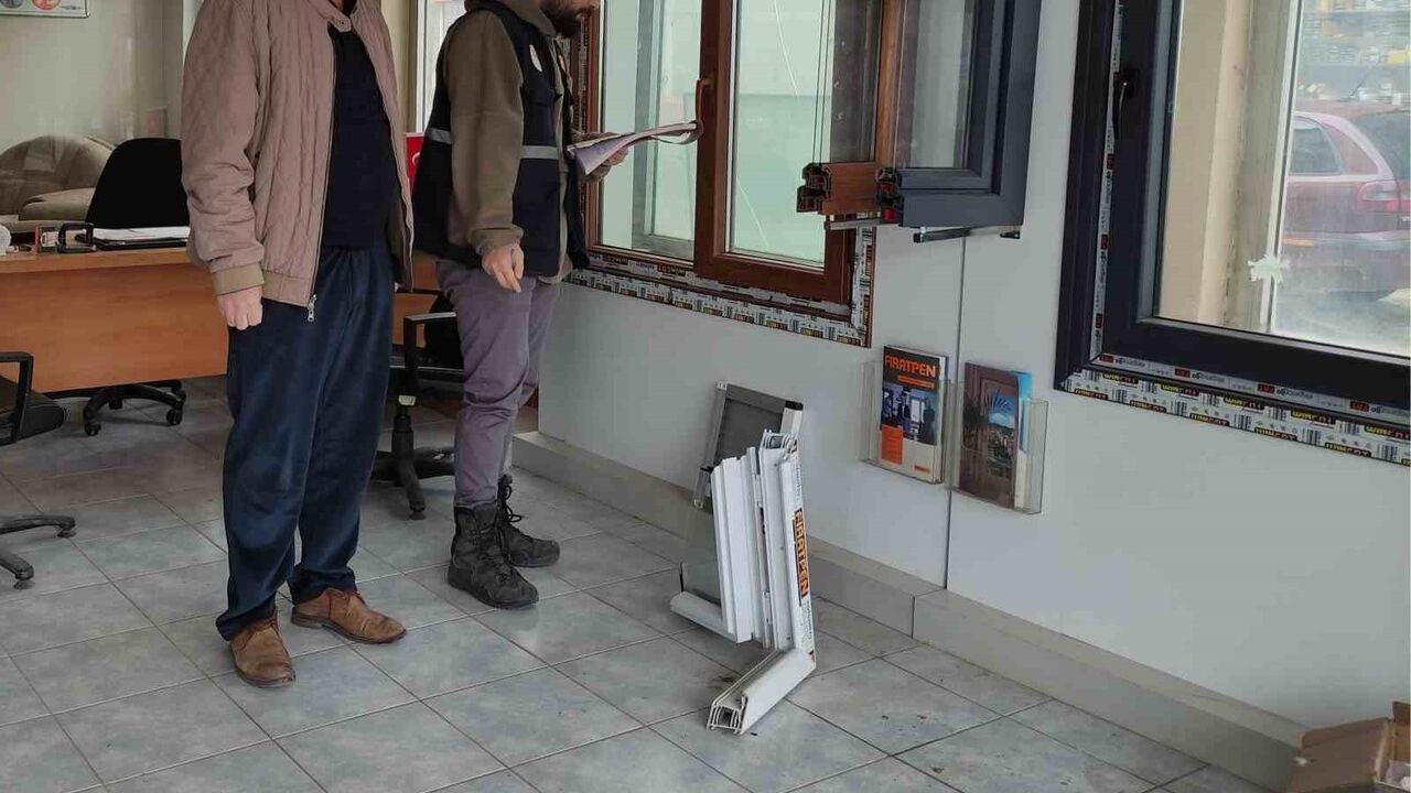 Bayburt'ta PVC kapı-pencere ve doğal taş üretim tesislerine denetim