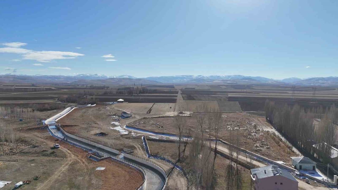 Bayburt'ta taşkın kontrol inşaatları sürüyor