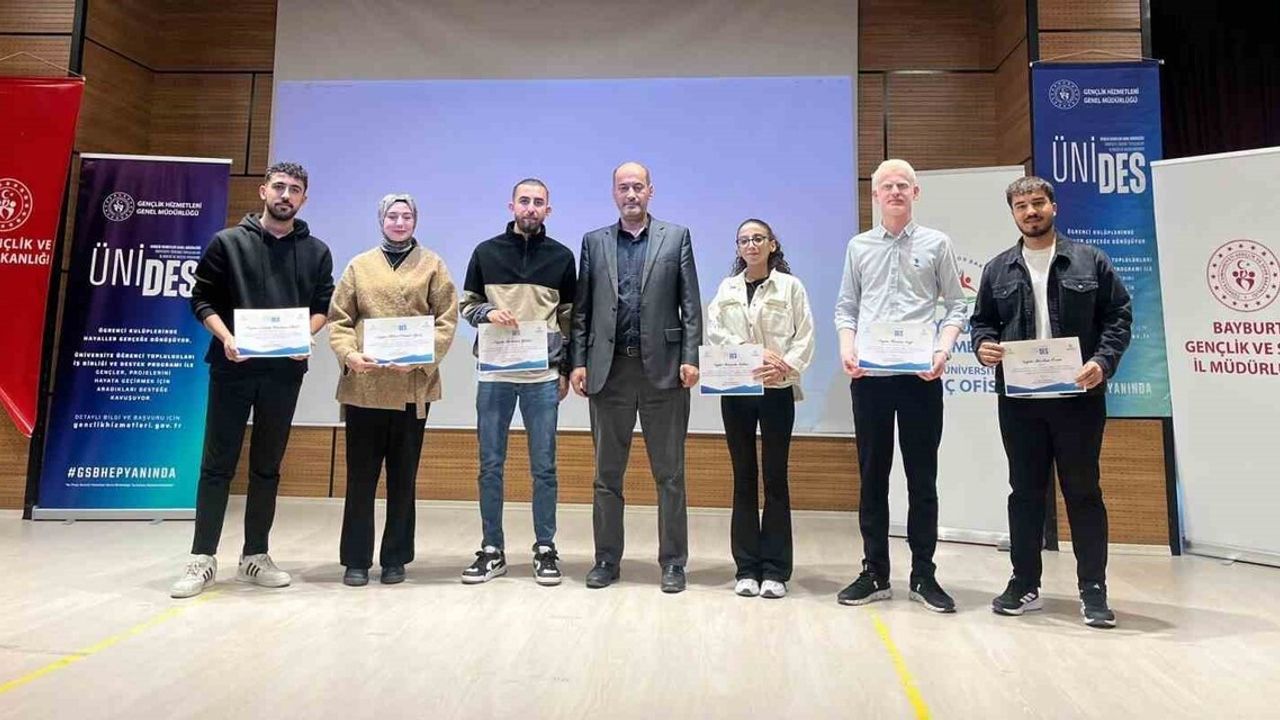 Bayburt’ta ÜNİDES sertifika programı düzenlendi