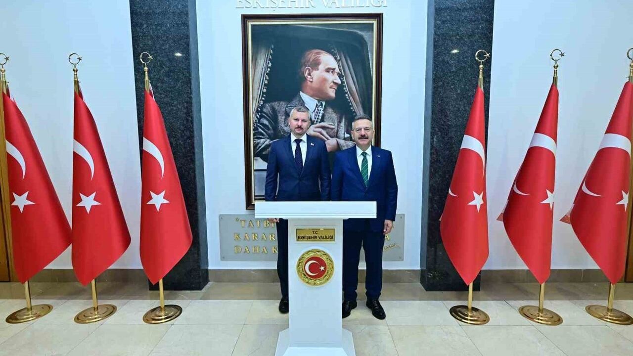 Belarus Büyükelçisi Anatoly Glaz Eskişehir Valisi Hüseyin Aksoy'u Ziyaret Etti