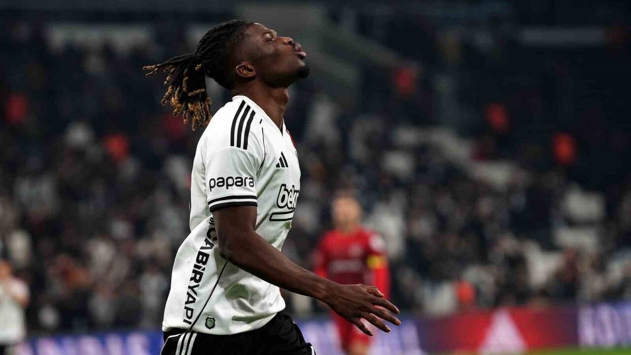 Beşiktaş büyük maçlarda skoru koruyamıyor: 7 puan kayıp, 3 kırmızı kart