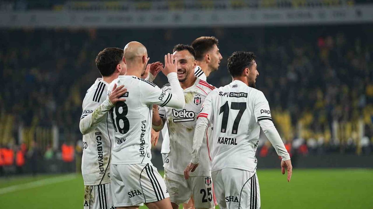 Beşiktaş Kadıköy'de Deplasman Üstünlüğünü Sürdürüyor