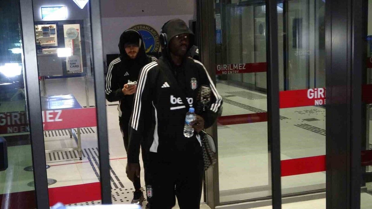 Beşiktaş kafilesi Trabzon’a ulaştı
