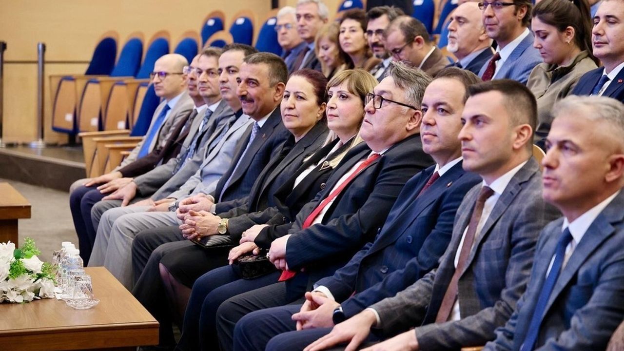 BEUN'de "Bir Şehir, Bir Üniversite, Birlikte Gelecek" söyleşisi