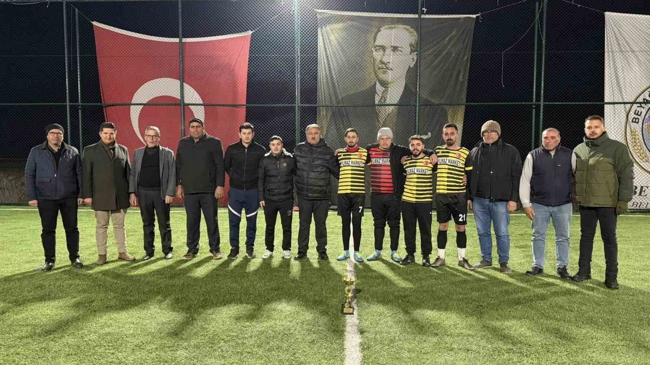 Beyağaç Belediyesi 2025 Halı Saha Turnuvası'nda Ormanspor şampiyon