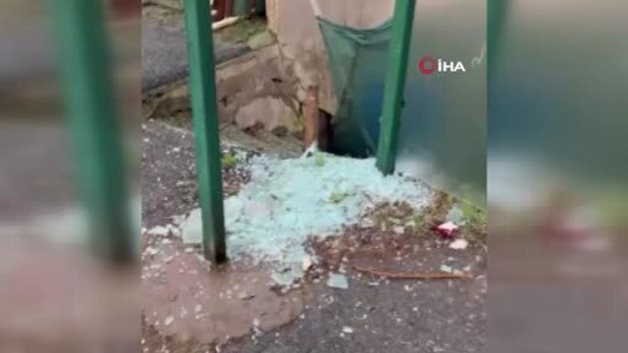 Beykoz'ta otobüs duraklarının camlarını Airsoft tabancayla kıran iki kişi yakalandı