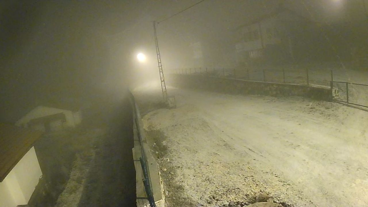 Beypazarı'nın yüksek kesimlerinde kar etkili oldu