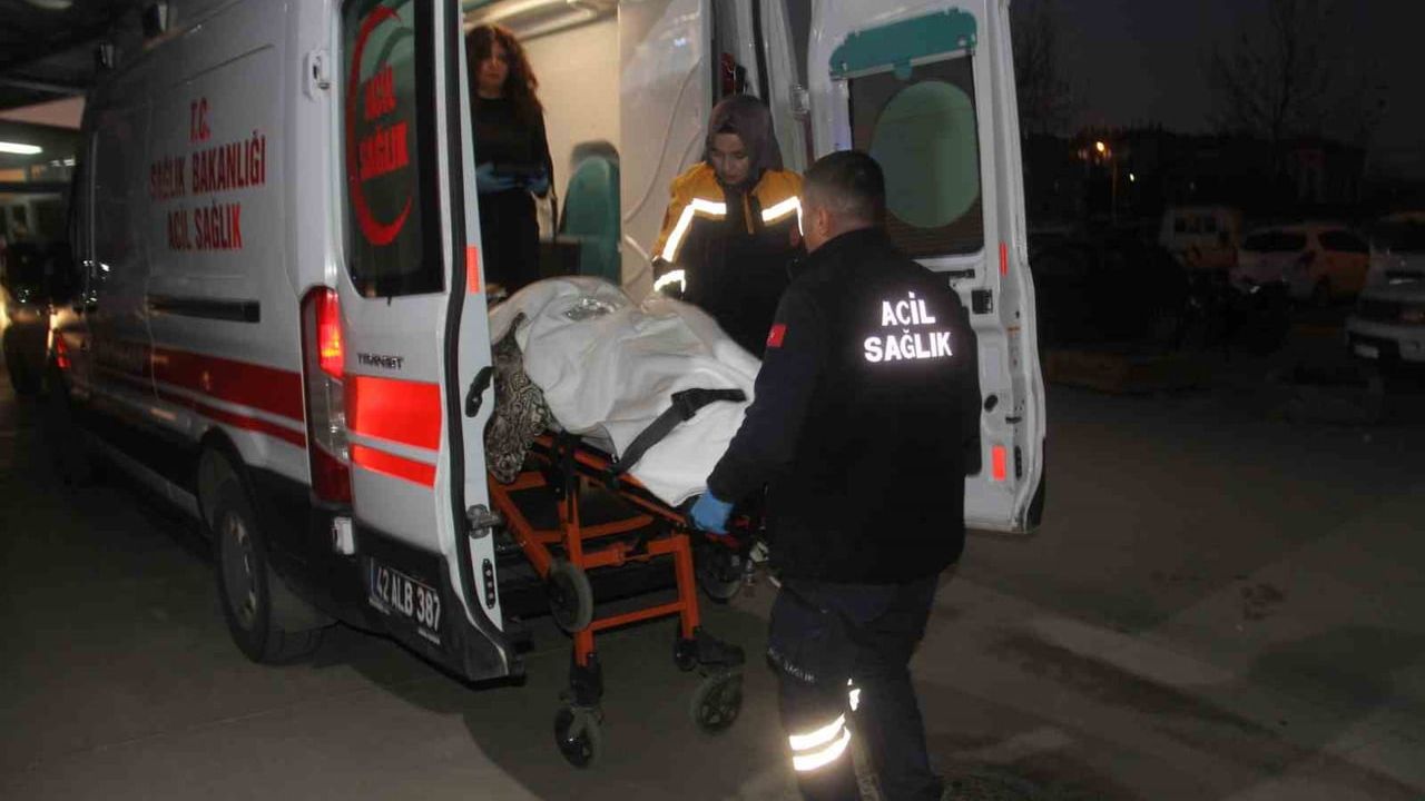 Beyşehir’de otomobil şarampole devrildi: 1 yaralı