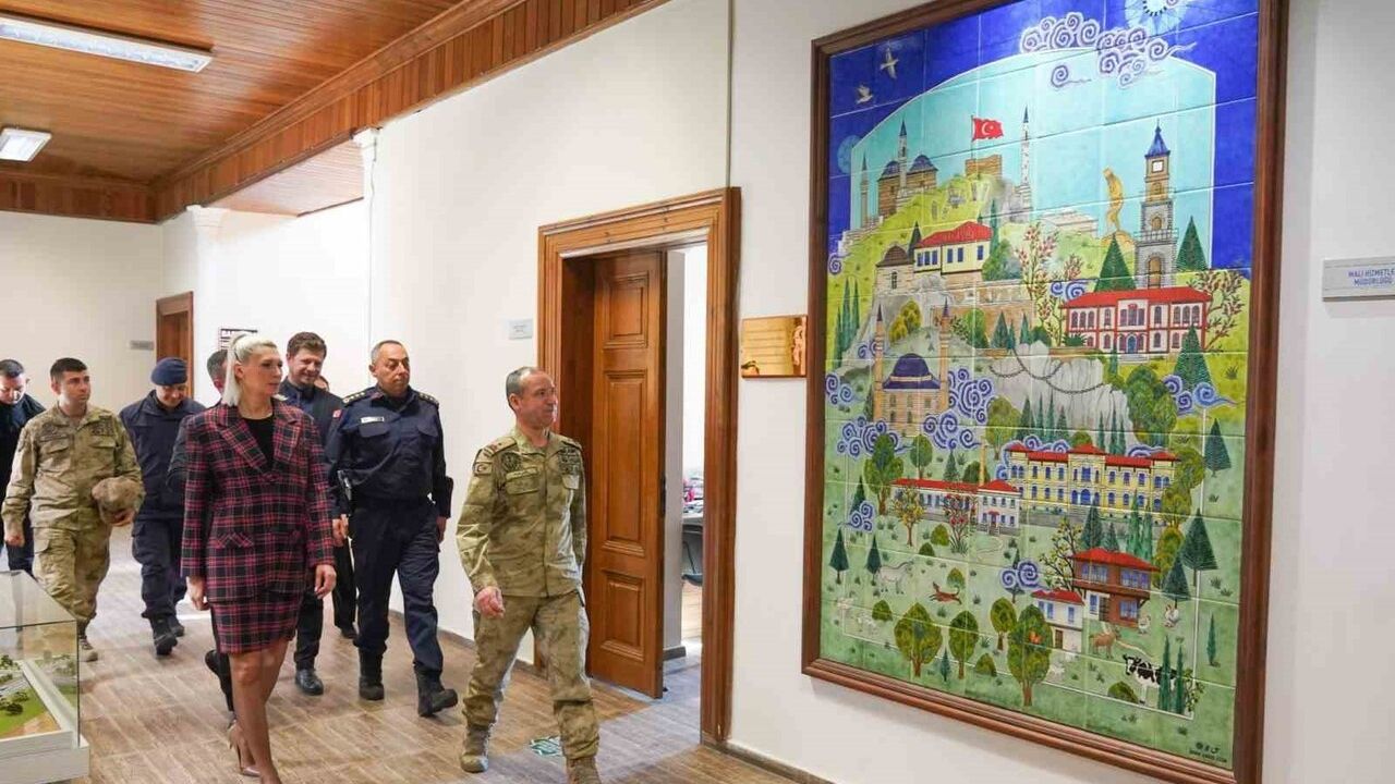 Bilecik Belediyesinde jandarma heyetiyle görüşme