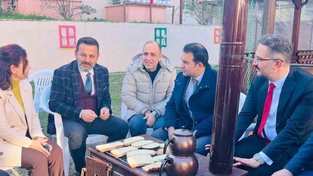 Bilecik Huzurevinde Haftalık 'Salçalı Ekmek' Etkinliği