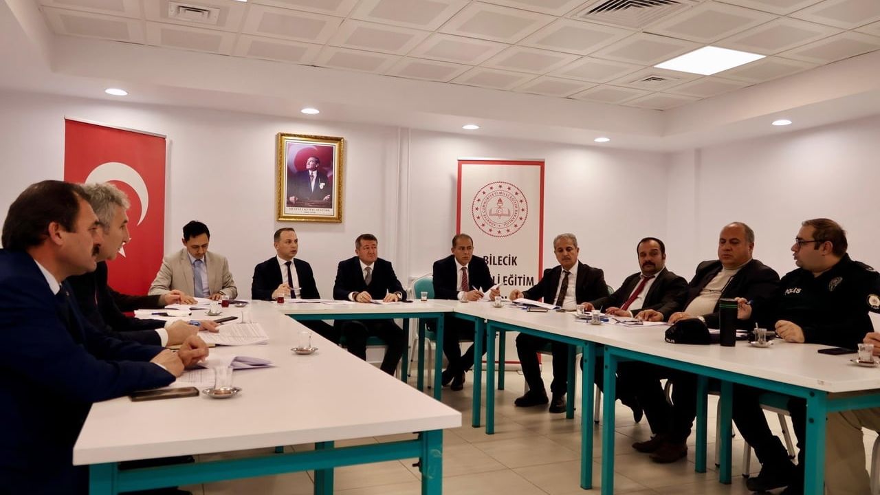 Bilecik'te Açık Öğretim Sınavları İçin Bilgilendirme Toplantısı Düzenlendi