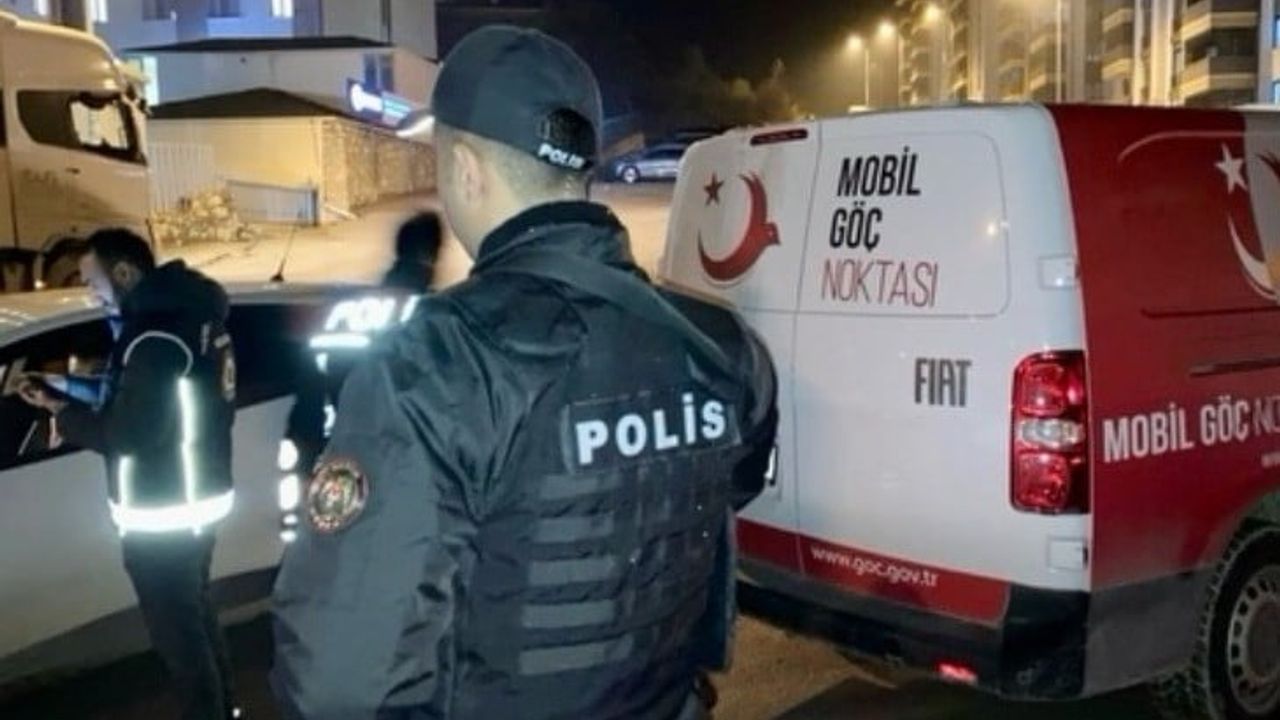 Bilecik'te düzensiz göç ve kaçakçılık denetimleri sürüyor