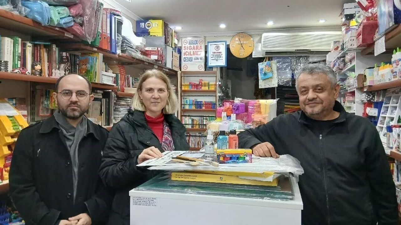 Bilecik'te 'Kağıt Atıklarımız Eğitime Dönüşüyor' ile kağıt atıklardan eğitim