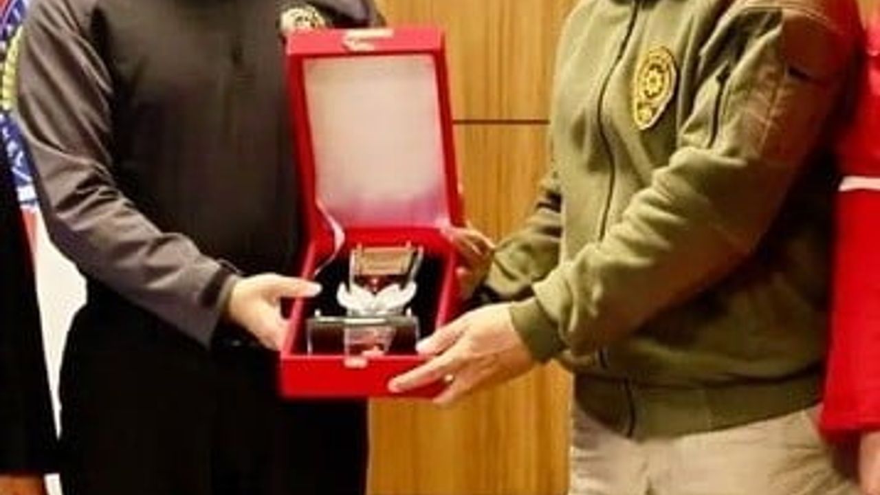 Bilecik’te Kızılay ve Emniyetin ortak kampanyasında 53 ünite kan toplandı