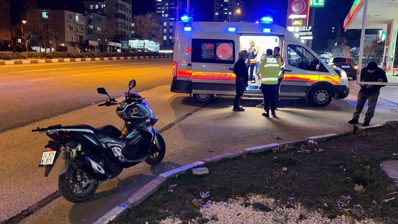 Bilecik’te motorlu bisiklet ile otomobil çarpıştı: 1 yaralı