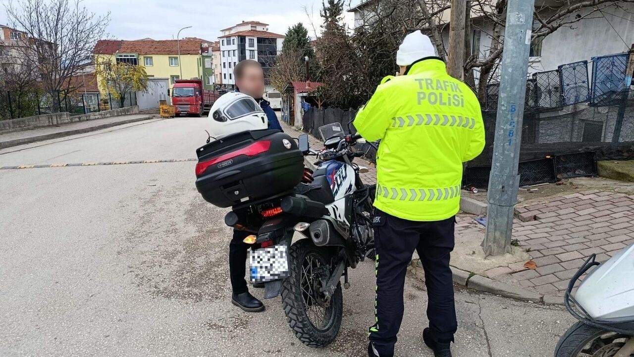 Bilecik'te motosiklet ve ATV sürücülerine yönelik yoğun trafik denetimi