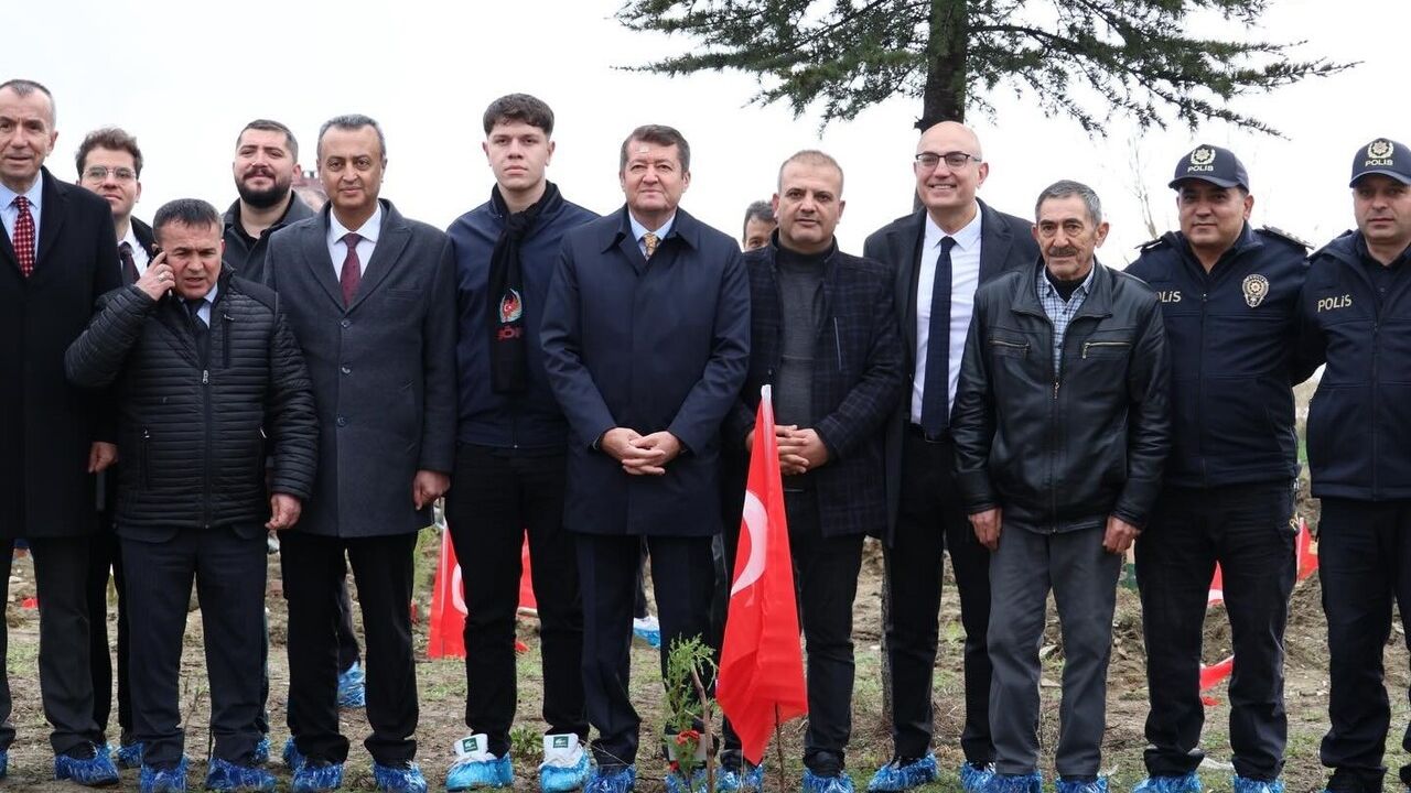 Bilecik'te şehitler anısına fidanlar toprakla buluştu