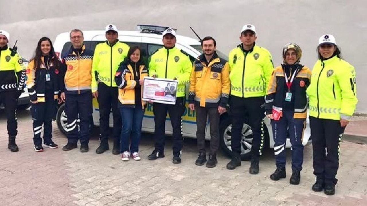 Bilecik’te sürücülere ambulanslara yol açma çağrısı