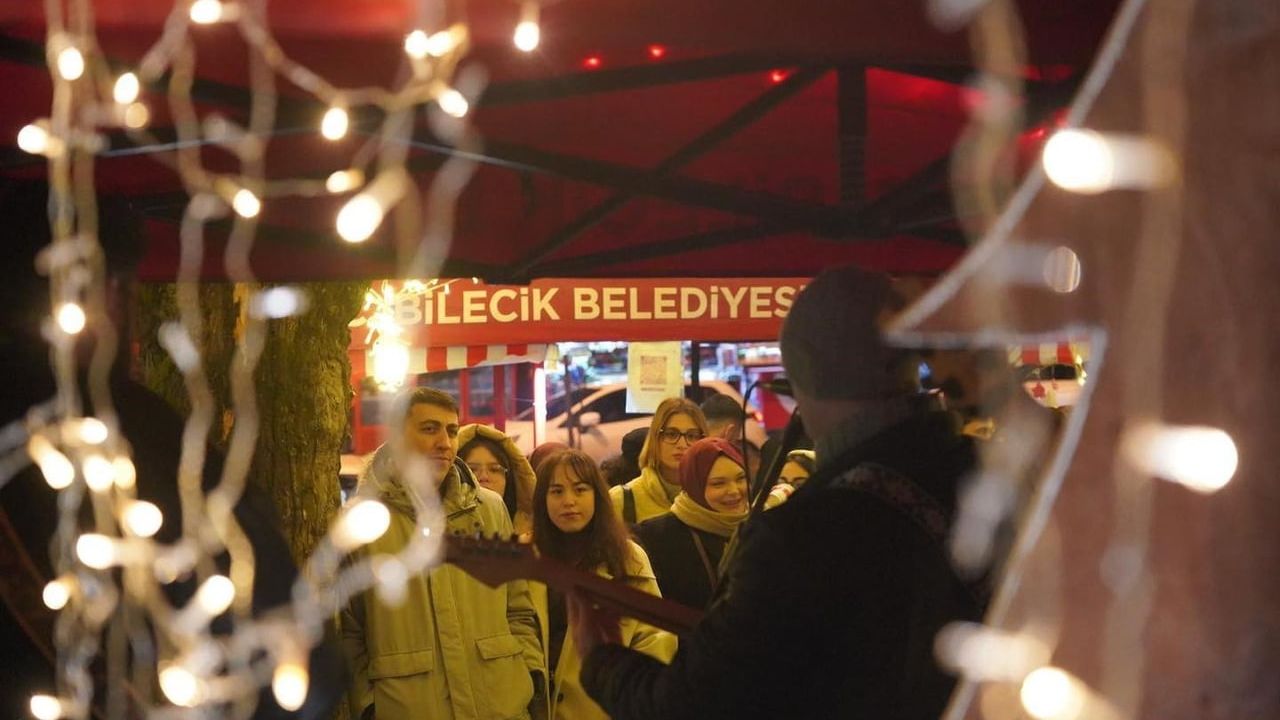 Bilecik'te Yeni Yıl Coşkusu Sanat Sokağı Etkinlikleriyle Büyüyor