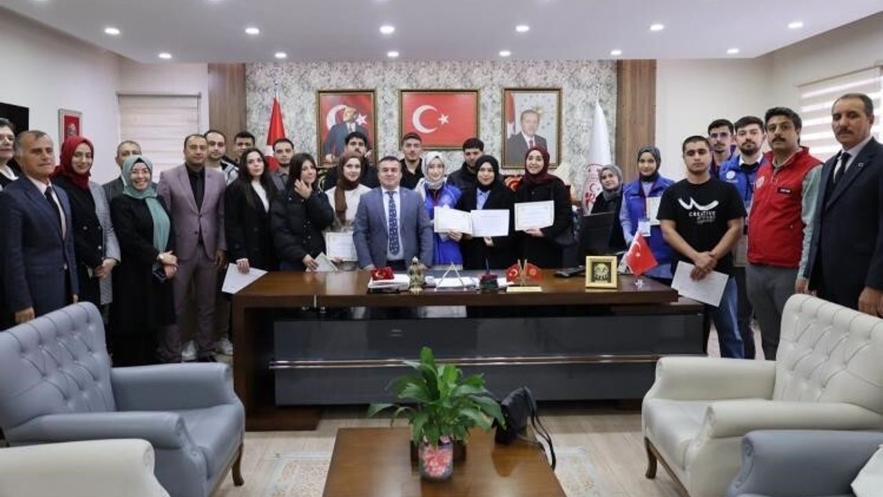 Bilecik’te yurt gönüllülerine teşekkür belgeleri verildi