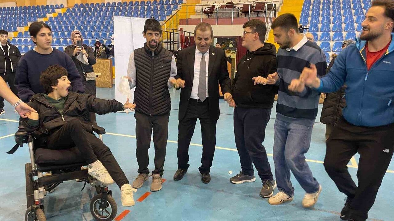 "Bir Gün Değil, Her Gün Yanınızdayız" etkinliği geniş katılımla gerçekleştirildi