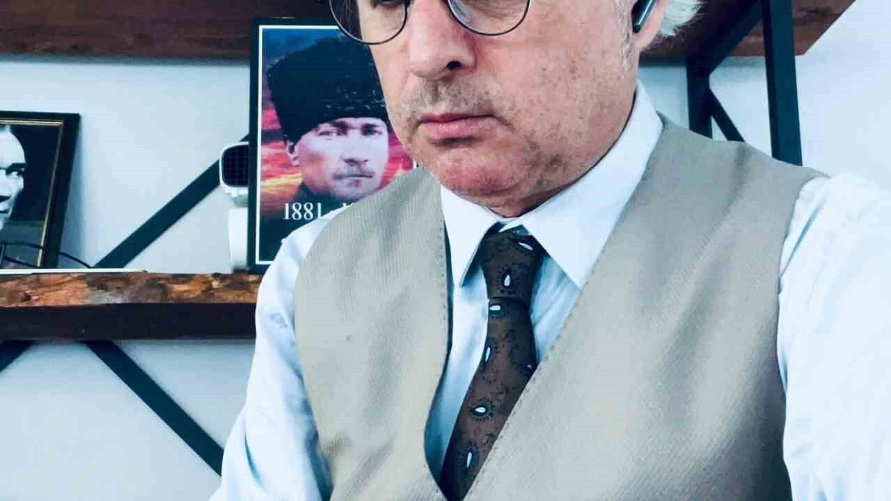 Birol Öztürk'ün kitapları Storytel'de