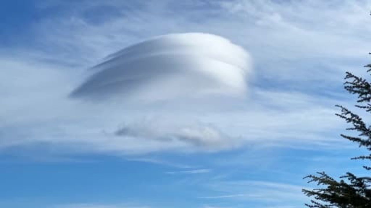 Bitlis semalarında sıra dışı mercek bulutları