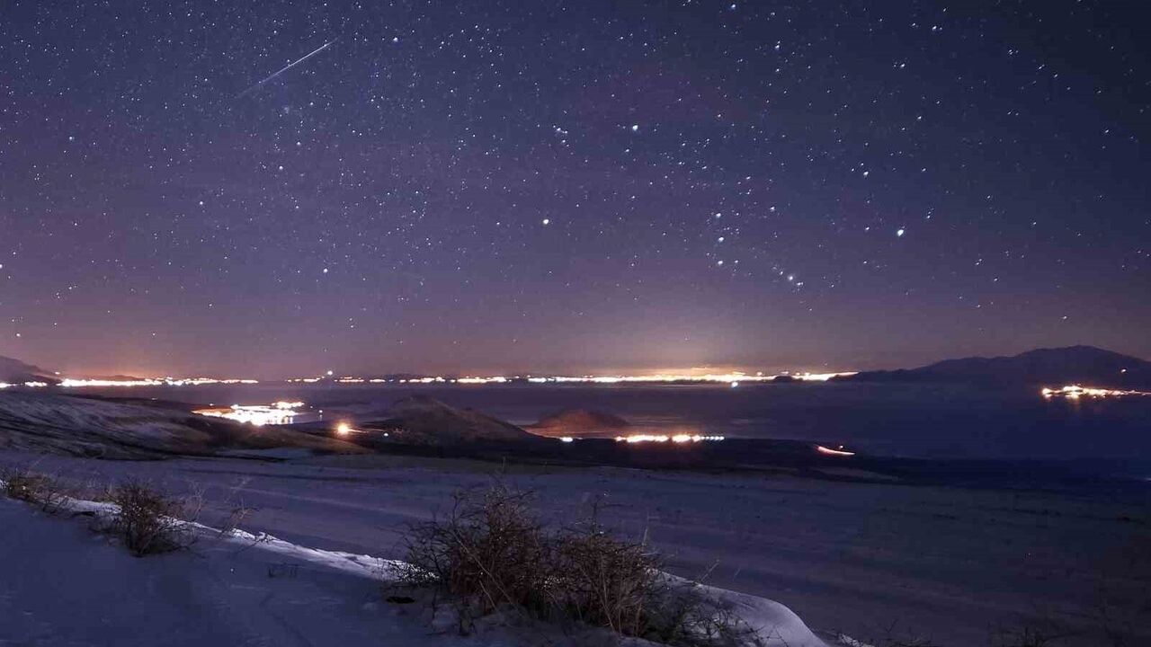 Bitlis'te Geminid meteorları kartpostallık görüntüler oluşturdu
