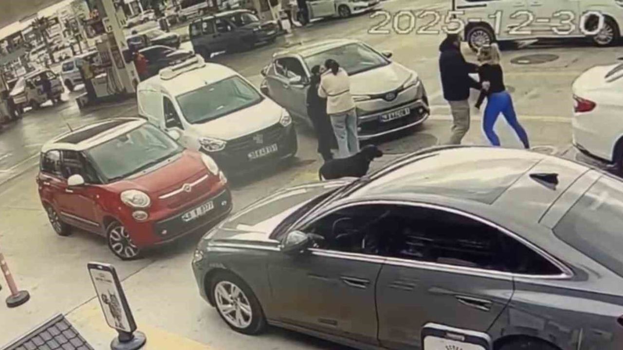 Bodrum'da park halindeki araca çarpma tartışmayı kavgaya dönüştürdü