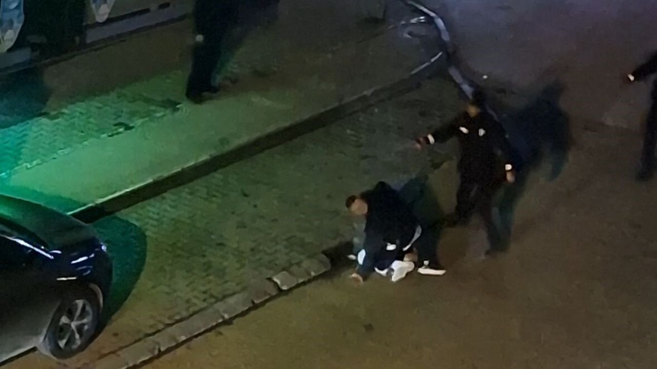 Bolu'da Aktaş Mahallesi'nde Gece Yarısı Kavga — Bekçiler Biber Gazıyla Müdahale Etti