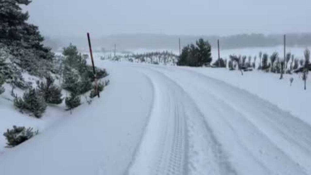 Bolu’da karla mücadele seferberliği: Kapalı köy yolu yok