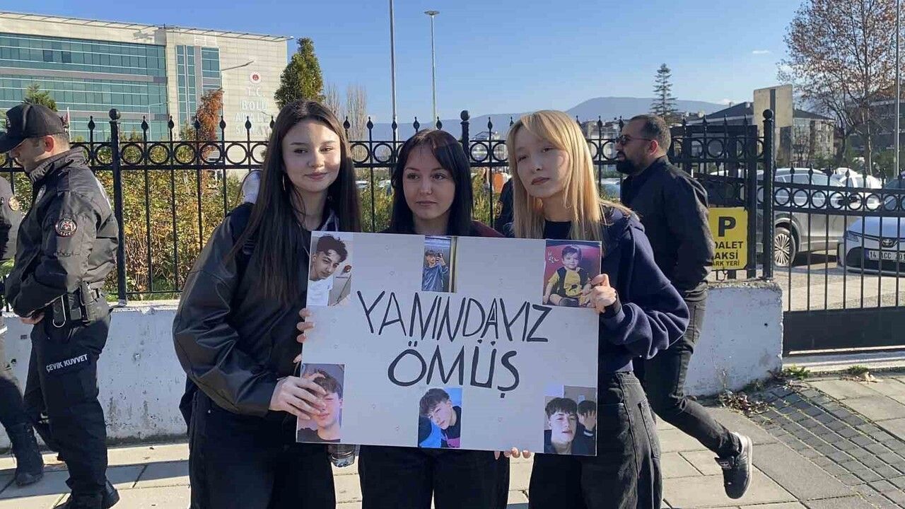 Bolu'da park kavgasında ölen 15 yaşındaki Alperen Ömer Toprak davası ertelendi