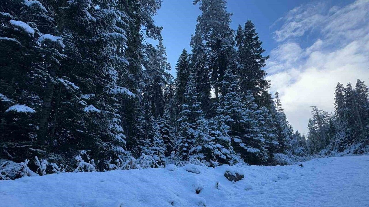 Bolu’nun yüksekleri karla kaplandı